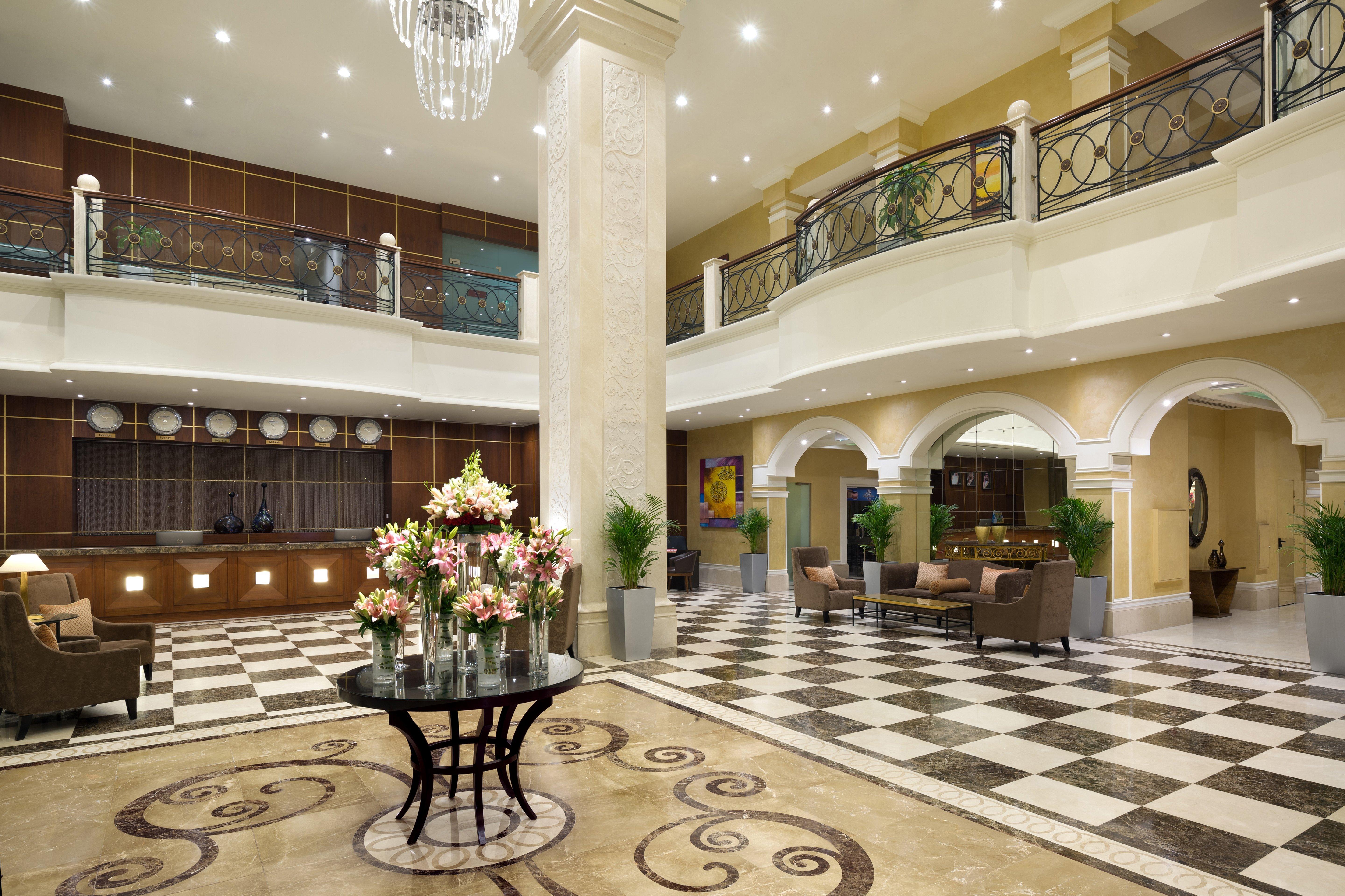 Crowne Plaza Al Khobar By Ihg Hotel Kültér fotó Lobby