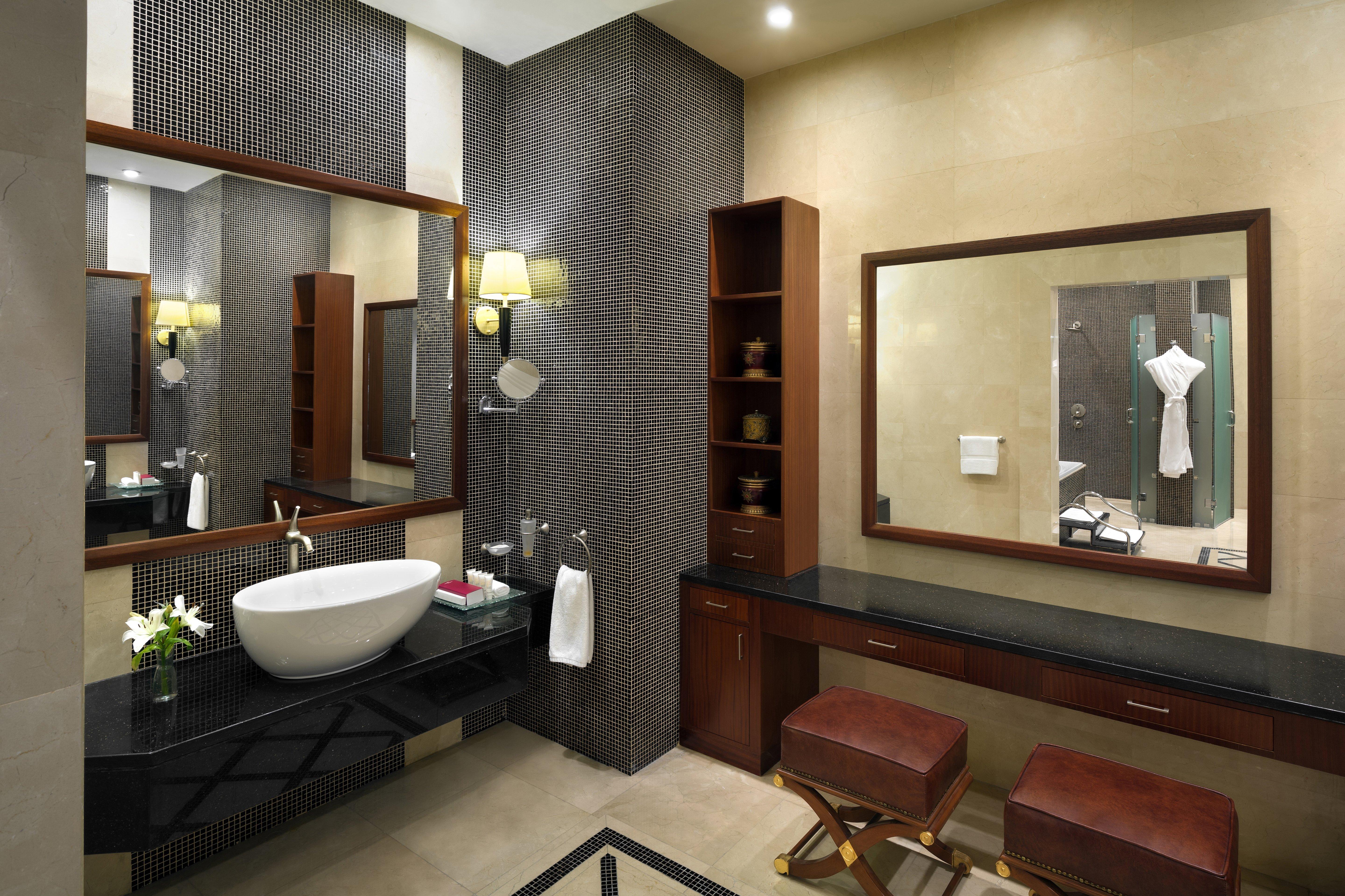 Crowne Plaza Al Khobar By Ihg Hotel Kültér fotó Bathroom