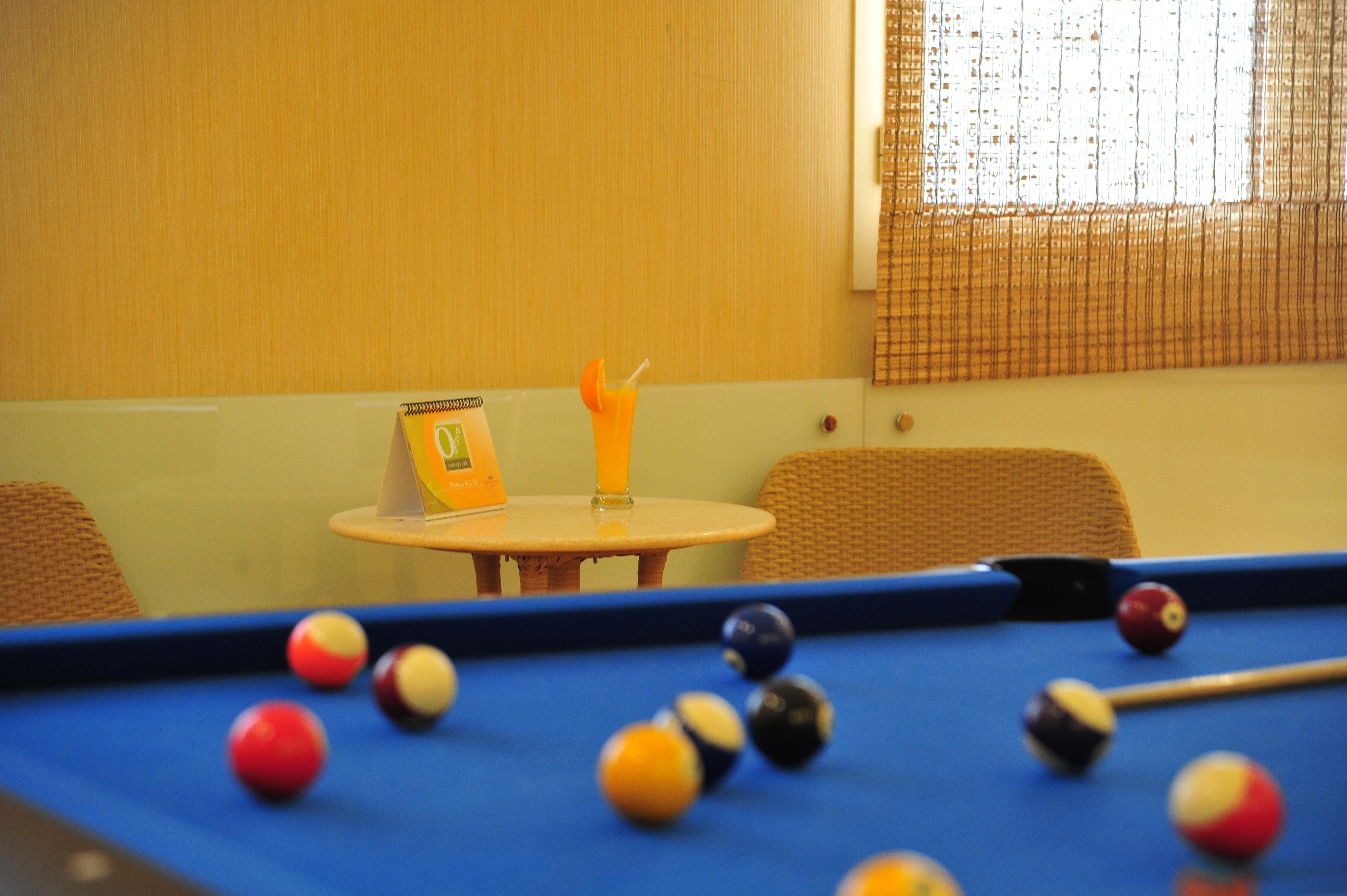 Crowne Plaza Al Khobar By Ihg Hotel Kültér fotó Pool table